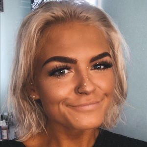 Meet your Posher, Hanna